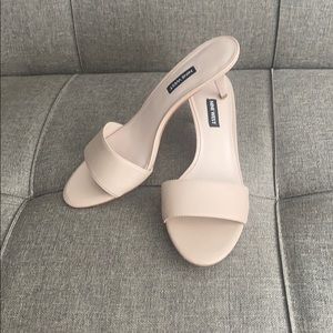 Nine West Women US size 10 sandals